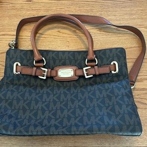 Michael Kors satchel/should bag